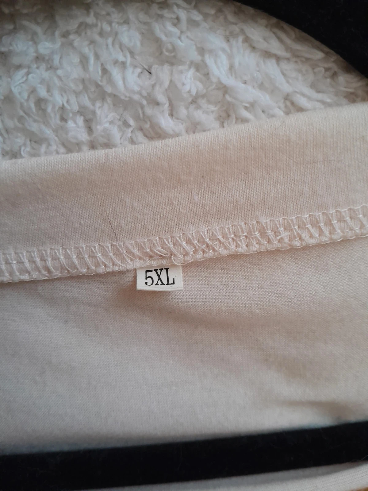 Lichtbeige botanisch bedrukt T-shirt, maat 5XL – photo 4